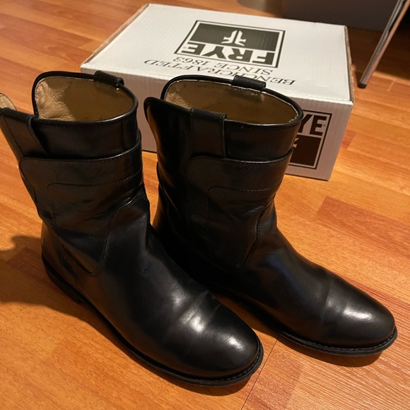 Frye Paige short riding boots, excellent condition,size 7 - Picture 3 of 11